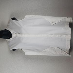 Vision 155 | NWT Women's Contemporary Retro Classis White Blouse Sz 14